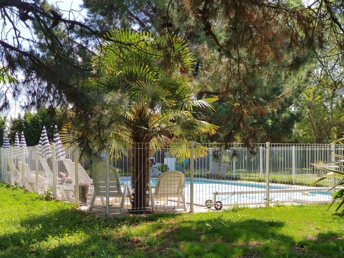 Le Manoir Lacustre Queyrac Luaran gambar