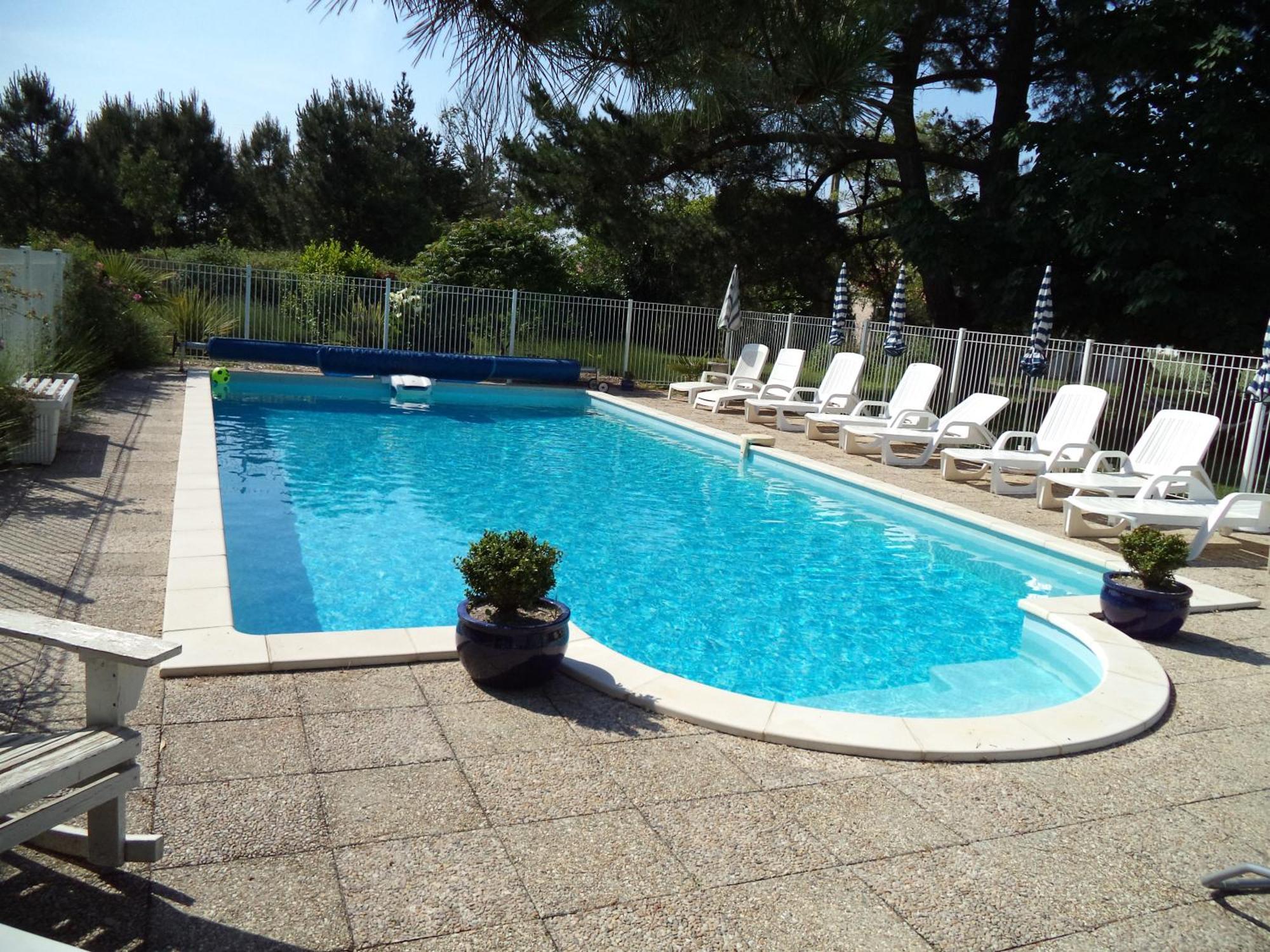Le Manoir Lacustre Queyrac Luaran gambar