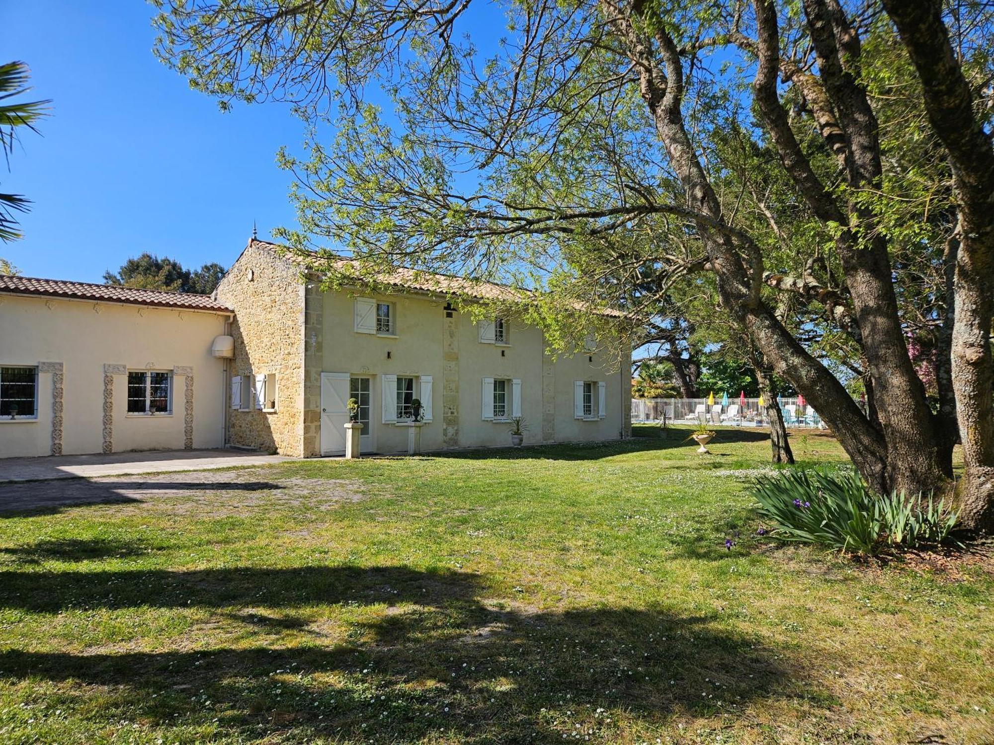 Le Manoir Lacustre Queyrac Luaran gambar