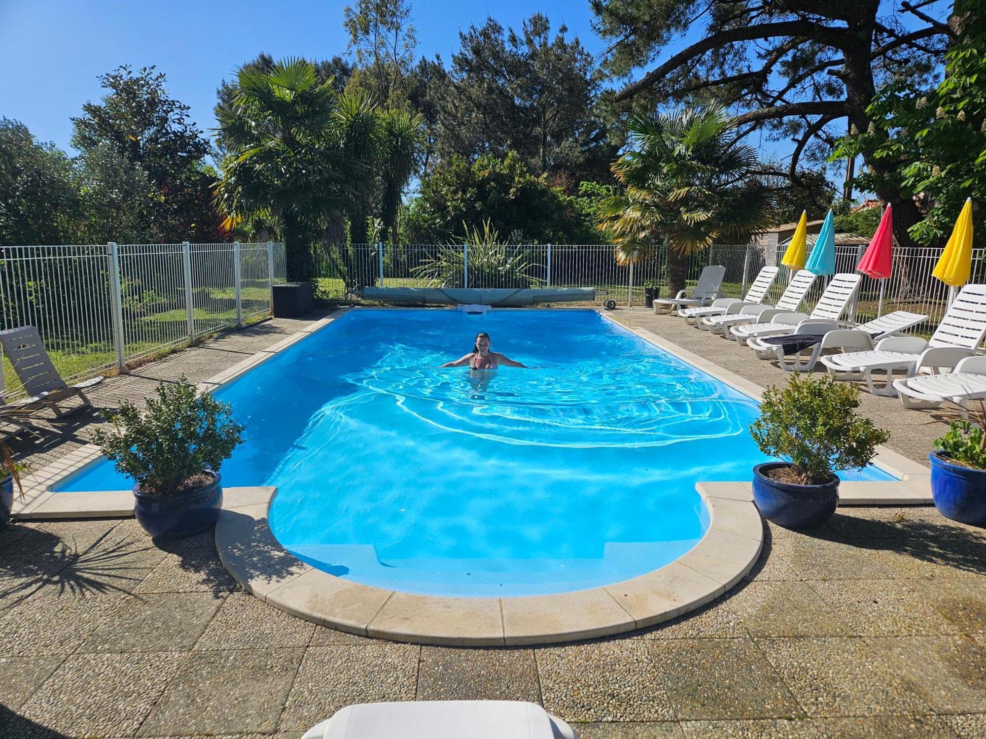 Le Manoir Lacustre Queyrac Luaran gambar
