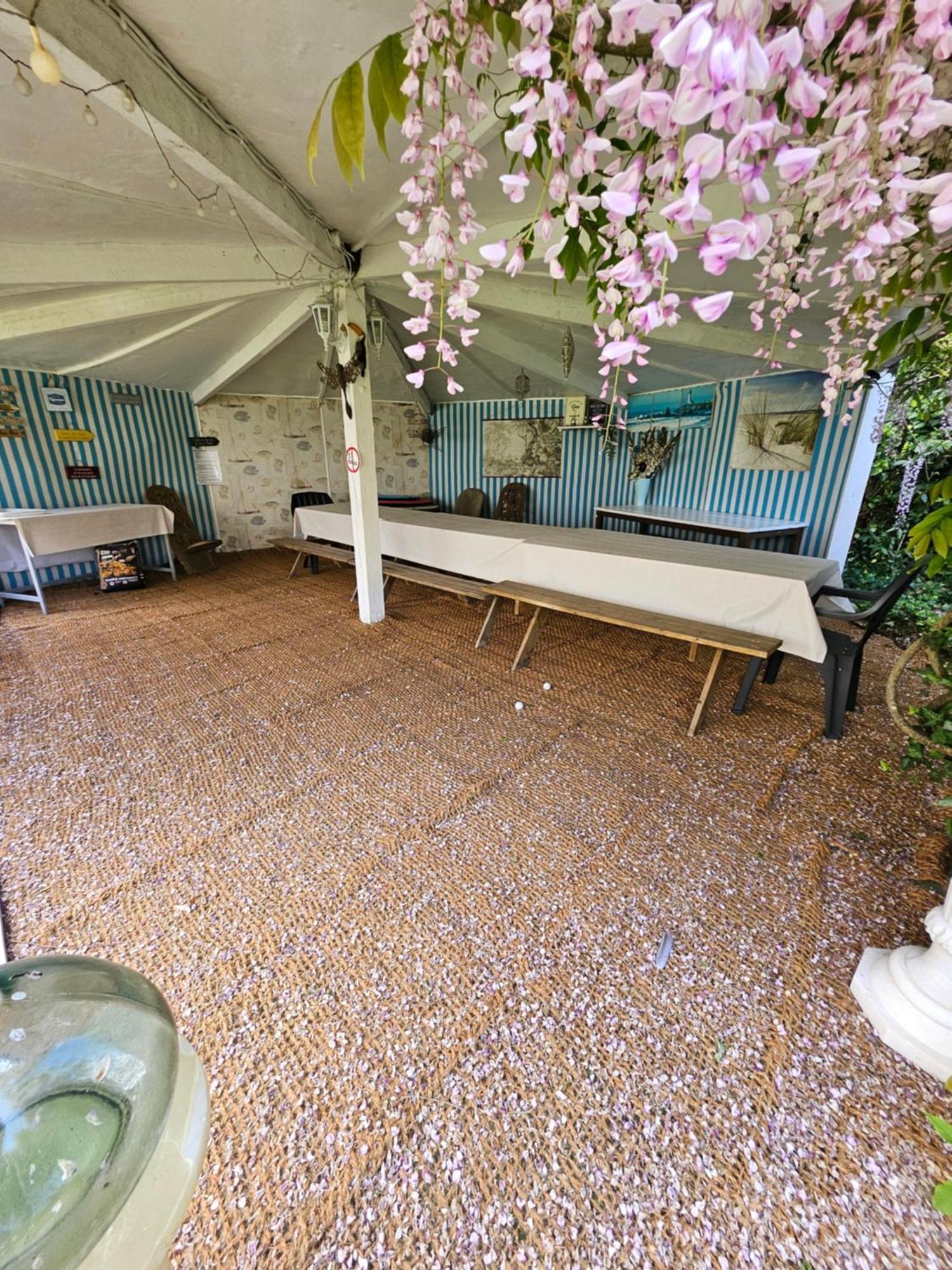 Le Manoir Lacustre Queyrac Luaran gambar
